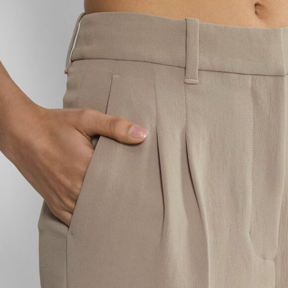 Aritzia The Effortless Pant Crepette Nomad Taupe Cropped Size 4 High Rise Wide - Picture 4 of 10